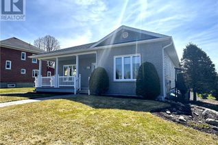 Detached House for Sale, 255 Chapel Street, Grand Falls, NB
