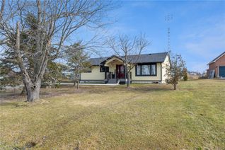 Detached House for Sale, 318 Eighth Road E, Stoney Creek, ON