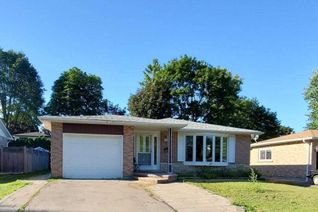 Bungalow for Rent, 126 Orchard Heights Blvd #Main, Aurora, ON
