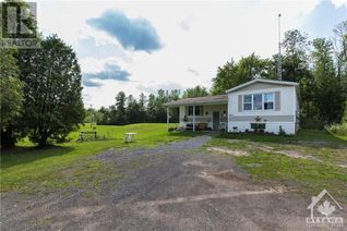 Detached House for Sale, 13425 County Rd 2 Road, Morrisburg, ON