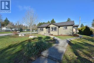 Detached House for Sale, 5788 Cowrie Street, Sechelt, BC