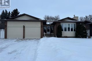 Detached House for Sale, 112 Willow Crescent, Yorkton, SK
