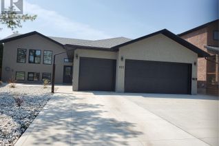 Property for Sale, 825 N Avenue S, Saskatoon, SK