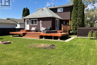 House for Sale, 600 8th Avenue W, Nipawin, SK