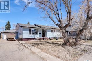 House for Sale, 924 Iroquois Street W, Moose Jaw, SK