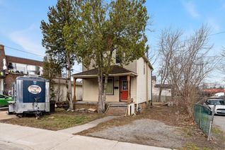 Detached House for Sale, 1 John Street, Grimsby, ON