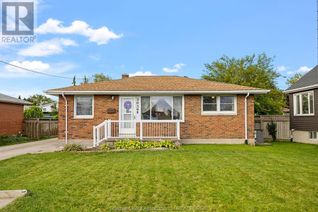 Bungalow for Sale, 7039 Base Line, Wallaceburg, ON