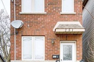Property for Rent, 251B Chisholm Ave #Upper, Toronto, ON