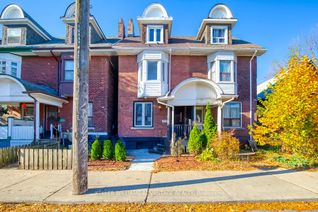 Semi-Detached House for Rent, 218 Broadview Ave #Upper, Toronto, ON