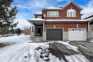 Semi-Detached House for Sale, 84 Agostino Cres, Vaughan, ON