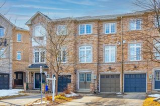 Freehold Townhouse for Sale, 40 Burgon Pl, Aurora, ON
