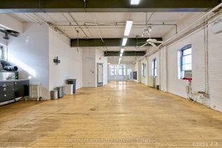 Property for Lease, 51 Bulwer St #2nd Flr, Toronto, ON