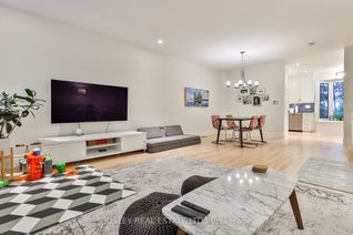 Property for Sale, 8038 Yonge St #13, Vaughan, ON
