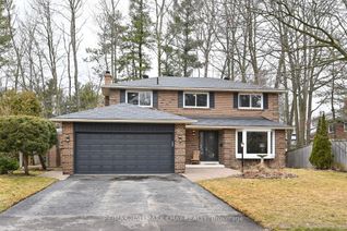 Detached House for Sale, 2 Hailey Hllw, Barrie, ON
