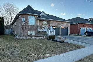 Detached House for Rent, 215 Niagara Dr, Oshawa, ON