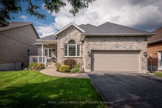 Bungalow for Sale, 841 Roshan Dr, Kingston, ON