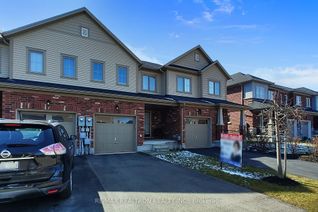 Freehold Townhouse for Sale, 8472 Hickory Lane, Niagara Falls, ON