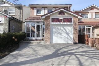 Detached House for Sale, 8 Auld Croft Rd, Toronto, ON
