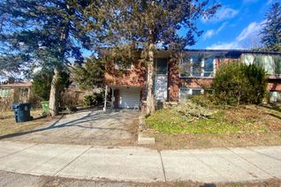 Detached House for Rent, 26 Fenelon Dr N #Main, Toronto, ON