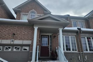 Freehold Townhouse for Sale, 35 Westcliffe Cres, Richmond Hill, ON