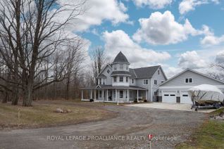 Detached House for Sale, 25 Prinyers Cove Cres, Prince Edward County, ON