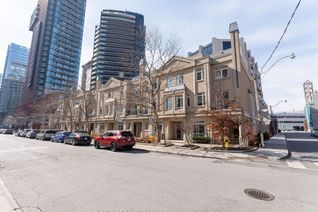 Townhouse for Rent, 36A Mcmurrich St, Toronto, ON