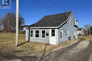 Detached House for Sale, 12 Church Street, Yarmouth, NS
