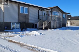 Detached House for Sale, 1 Park Boulevard, Melville, SK