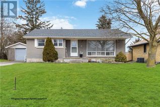 Bungalow for Sale, 9 Westview Avenue, Brantford, ON