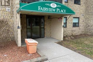 Condo Apartment for Sale, 150 Park Avenue East #211, Chatham, ON