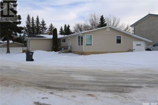 Bungalow for Sale, 3a&B Calwood Crescent, Yorkton, SK