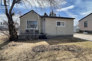Bungalow for Sale, 1117 7 Avenue, Wainwright, AB