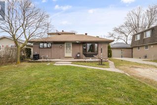 Detached House for Sale, 170 Stirling, Lakeshore, ON