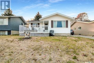 Detached House for Sale, 266 Tims Crescent, Swift Current, SK
