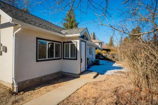 Detached House for Sale, 3204 Columbia Avenue, Castlegar, BC
