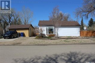 House for Sale, 116 Ash Avenue N, Eastend, SK