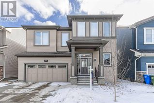 Detached House for Sale, 227 Carringham Road Nw, Calgary, AB