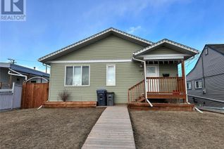 Detached House for Sale, 1104 104 Avenue, Dawson Creek, BC