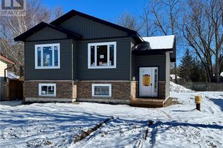 Bungalow for Sale, 20 Queen Street S, Omemee, ON