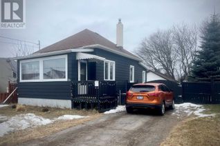 Detached House for Sale, 16 Empress Ave N, Thunder Bay, ON