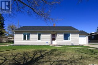 Detached House for Sale, 13 Logan Crescent E, Yorkton, SK