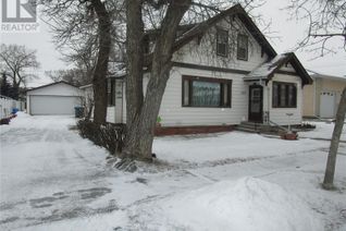 Detached House for Sale, 225 6th Avenue E, Assiniboia, SK
