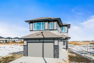 Detached House for Sale, 2 Enns Co, Fort Saskatchewan, AB