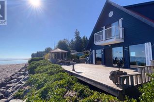 Detached House for Sale, 5945 Island Hwy W, Qualicum Beach, BC