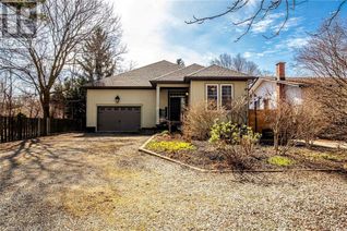 Bungalow for Sale, 62 Mary Street, Niagara-on-the-Lake, ON
