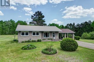 Detached House for Sale, 1514 Old Barry's Bay Road, Barry's Bay, ON