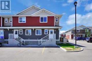 Townhouse for Sale, 4716 College Avenue #11, Lacombe, AB