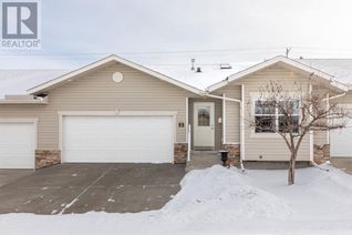 Townhouse for Sale, 51 Carpenter Street, Red Deer, AB