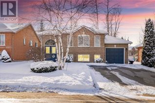 Detached House for Sale, 166 58th Street S, Wasaga Beach, ON
