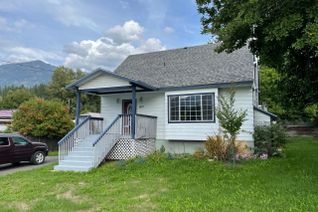 Detached House for Sale, 1526 Eastman Avenue, Riondel, BC
